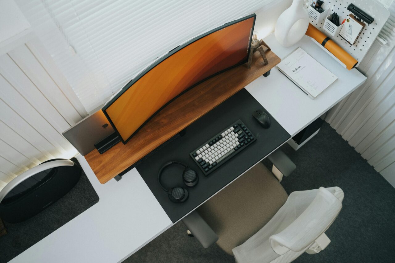 Trendy Home Office Designs: Creating a Productive Workspace